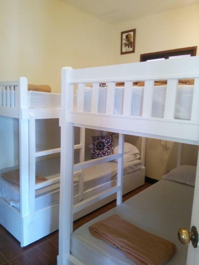 מלון טגאיטאי Casa De Miguelitos מראה חיצוני תמונה